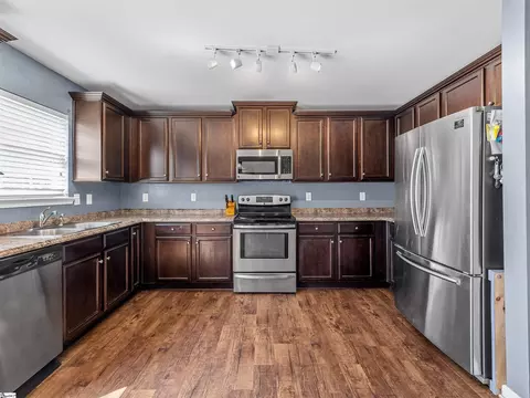 Kitchen - 415 Victory Ln, Moore, SC 29369 photo 2 of 4