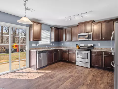 Kitchen - 415 Victory Ln, Moore, SC 29369 photo 1 of 4