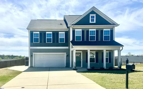 530 Beechcreek Dr, Spartanburg, SC 29303