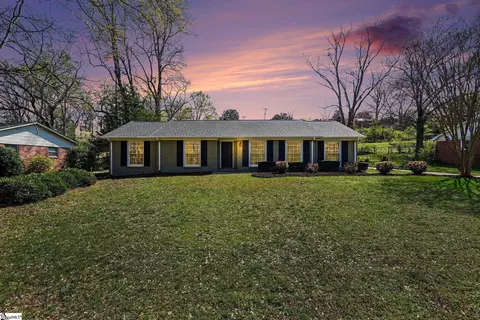 124 Colvin Rd, Greenville, SC 29615
