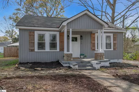 15 Piedmont Ave, Greenville, SC 29611