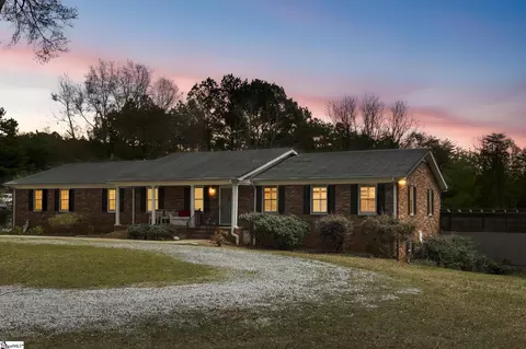 250 Thompson Rd, Taylors, SC 29687