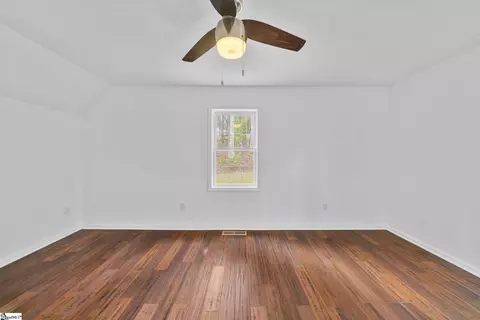 Bedroom - 174 Turpin Dr, Easley, SC 29640 photo 6 of 7
