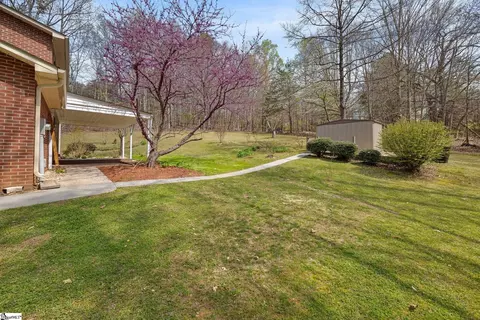 Exterior - 174 Turpin Dr, Easley, SC 29640 photo 7 of 10