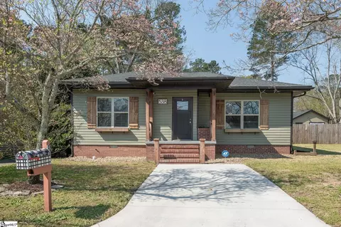538 S Main St, Woodruff, SC 29388