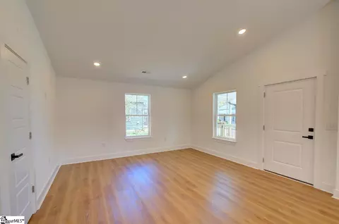 Living - 104 Albert St, Greer, SC 29651 photo 3 of 6