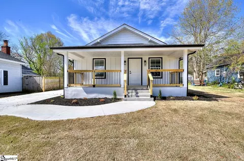 Exterior - 104 Albert St, Greer, SC 29651 photo 9 of 10