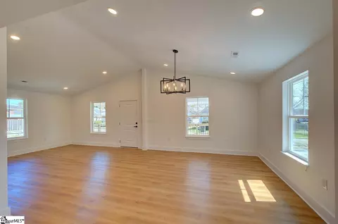 Living - 104 Albert St, Greer, SC 29651 photo 5 of 6