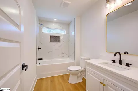 Bath - 104 Albert St, Greer, SC 29651 photo 1 of 3