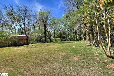 Exterior - 104 Albert St, Greer, SC 29651 photo 7 of 10