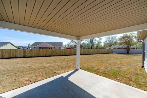 Exterior - 131 Old Settle Rd, Inman, SC 29349 photo 3 of 4