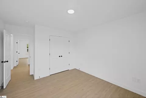 Bedroom - 131 Old Settle Rd, Inman, SC 29349 photo 4 of 4