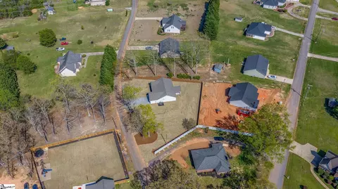 View/Area - 131 Old Settle Rd, Inman, SC 29349 photo 3 of 4