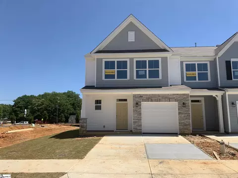 215 Toal Ct, Greenville, SC 29611