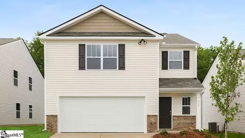 227 Deskin Ln, Fountain Inn, SC 29644