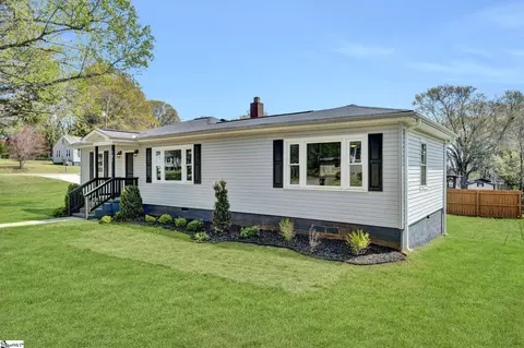 Exterior - 101 Mark St, Easley, SC 29640 photo 9 of 9