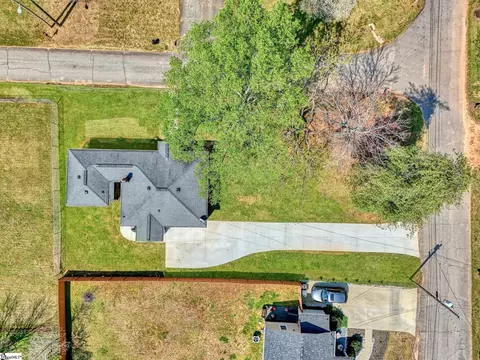 View/Area - 101 Mark St, Easley, SC 29640 photo 2 of 3
