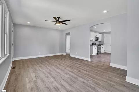 Living - 101 Mark St, Easley, SC 29640 photo 7 of 8