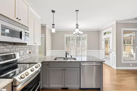 Kitchen - 2 Talavera Ln, Greer, SC 29651 photo 3 of 3