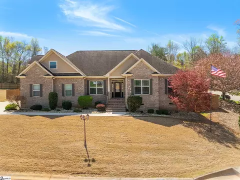 2 Talavera Ln, Greer, SC 29651