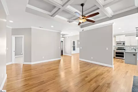 Living - 2 Talavera Ln, Greer, SC 29651 photo 3 of 4