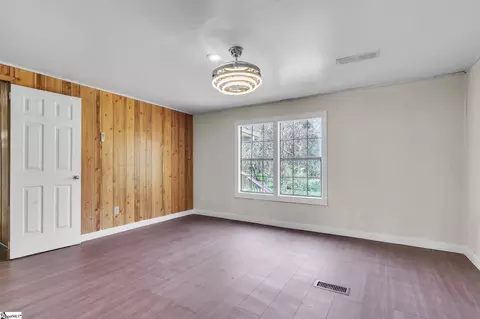 Bedroom - 105 Dyar Dr, Anderson, SC 29621 photo 2 of 5