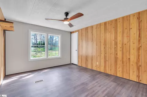 Bedroom - 105 Dyar Dr, Anderson, SC 29621 photo 5 of 5