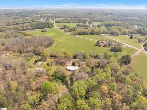 View/Area - 105 Dyar Dr, Anderson, SC 29621 photo 2 of 6