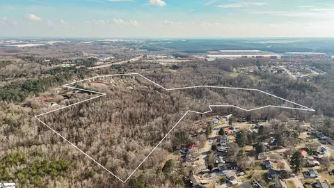 647 Blackwell Rd, Greer, SC 29651