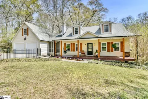 327 Hillside Church Rd, Fountain Inn, SC 29644