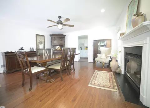 204 Georgetown Ct, Moore, SC 29369 photo 6