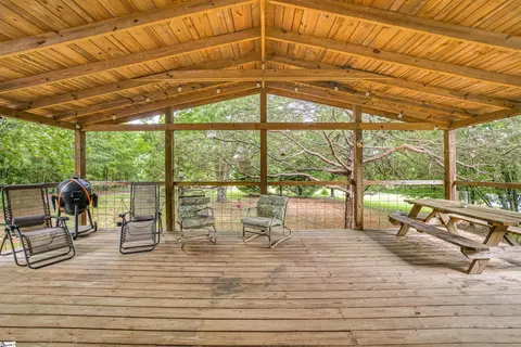 189 Farmers Hill Rd, Liberty, SC 29657