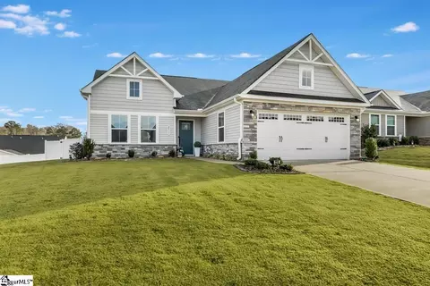 2315 Caffry Ln, Boiling Springs, SC 29316