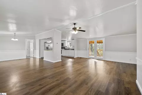 204 Sarrar St, Pendleton, SC 29670 photo 6