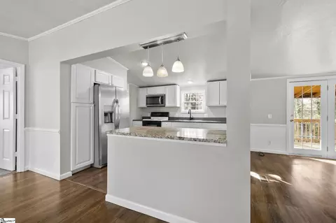 204 Sarrar St, Pendleton, SC 29670 photo 10