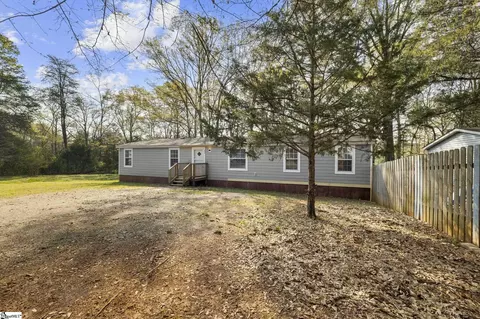 204 Sarrar St, Pendleton, SC 29670 photo 3