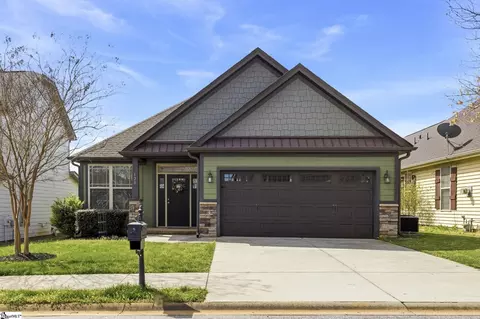 120 Bur Oak Dr, Taylors, SC 29687