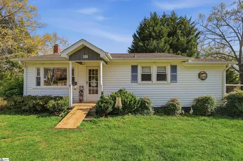 106 E Thompson St, Landrum, SC 29356