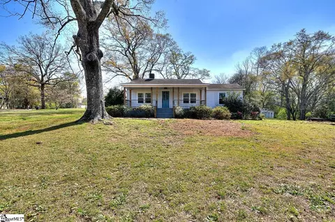 108 Piedmont St, Duncan, SC 29334