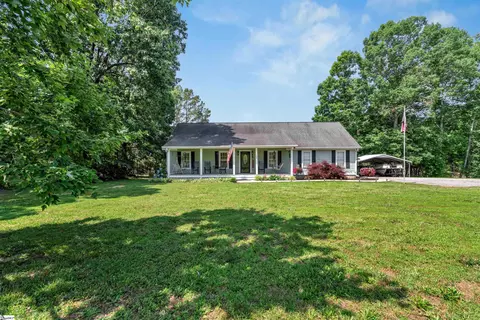 103 Michael Dr, Spartanburg, SC 29306