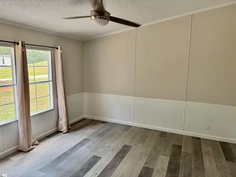 Living - 223 Stringer Rd, Anderson, SC 29621 photo 4 of 4