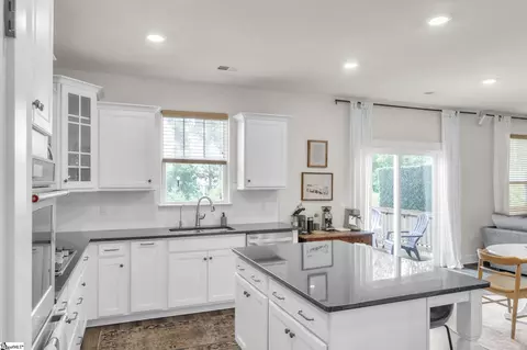 Kitchen - 313 Foxbank Cir, Greer, SC 29651 photo 1 of 2
