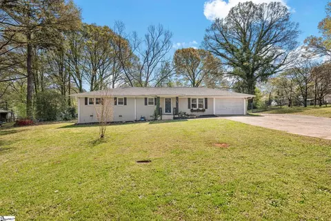 210 Ligon Dr, Anderson, SC 29621
