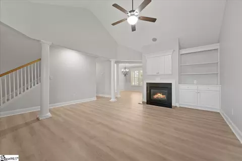 Living - 100 Shipyard Cir, Anderson, SC 29621 photo 2 of 5