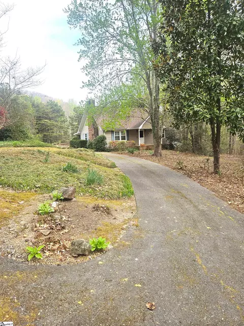 213 Anthony Rd, Pickens, SC 29671