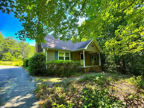 213 Anthony Rd, Pickens, SC 29671