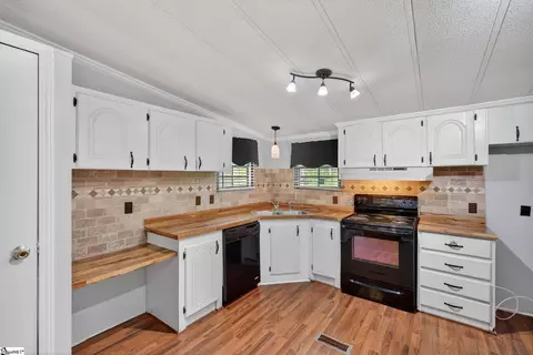 110 Bailey Rd, Anderson, SC 29624 photo 9