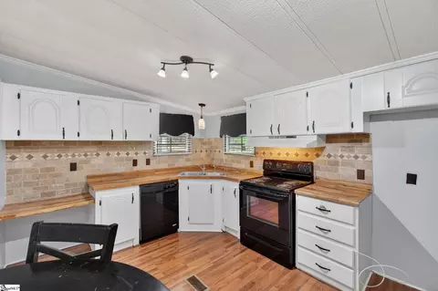 110 Bailey Rd, Anderson, SC 29624 photo 5