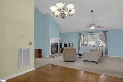 Living - 101 Divine Dr, Easley, SC 29640 photo 3 of 3