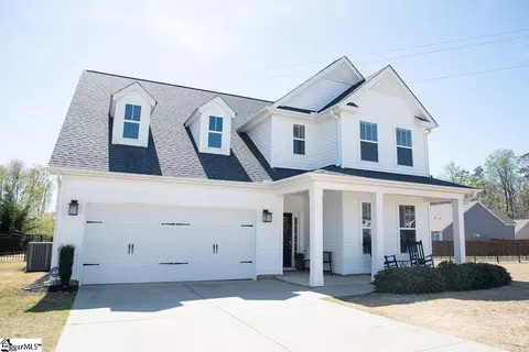 305 Kelby St, Travelers Rest, SC 29690